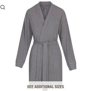 BNWT soft grey robe 🤍